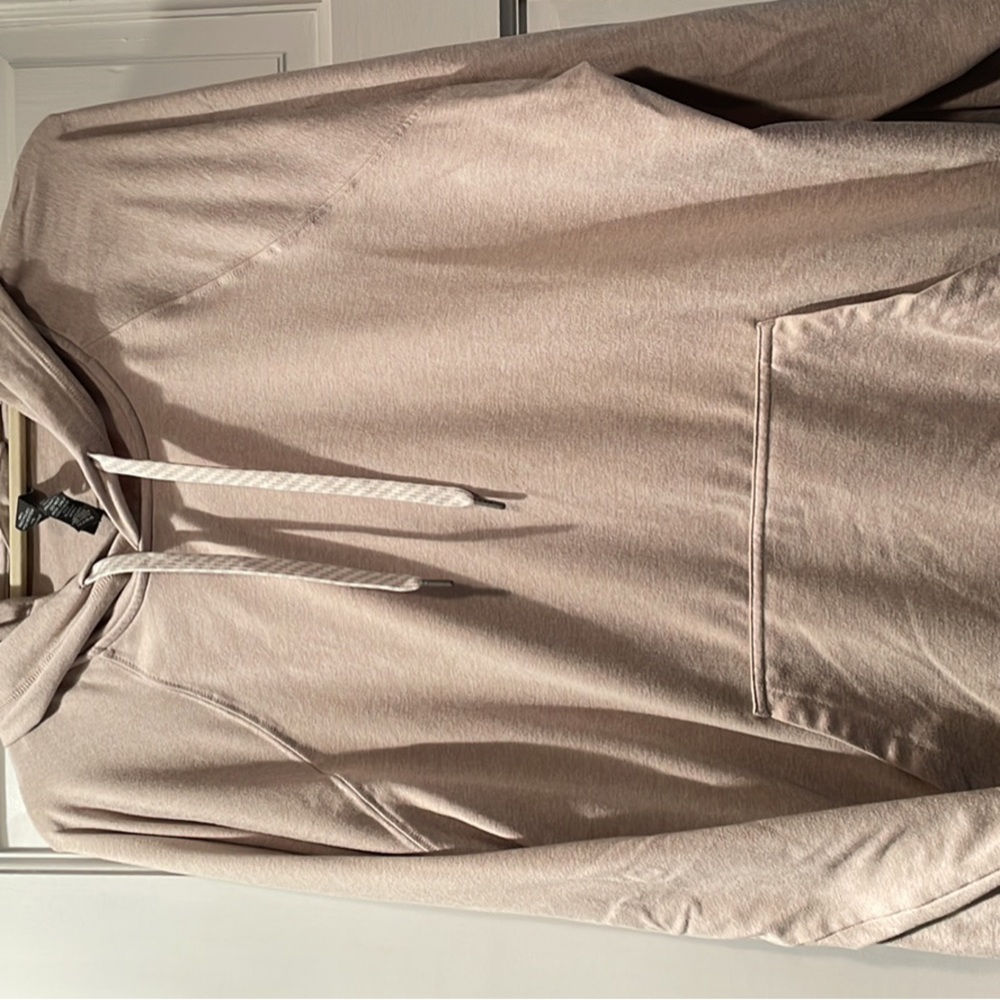 Vuori Women’s Halo Oversized Hoodie